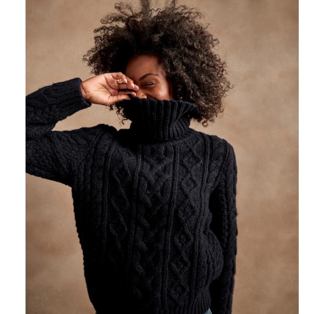 BANANA REPUBLIC NWT! Cable-Knit Turtleneck Sweater #746572